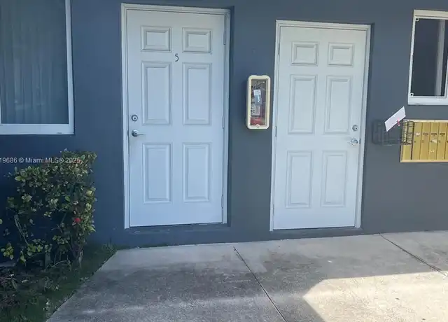 Property at 2461 Polk St #5, Hollywood, FL, 33020, 2 beds, 2 baths, [object Object]