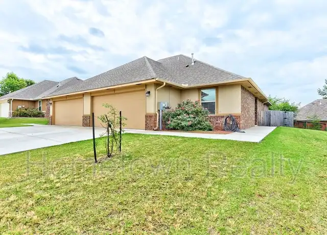 Property at 11206 NW 114th St, Yukon, OK, 73099, 3 beds, 2 baths, [object Object]