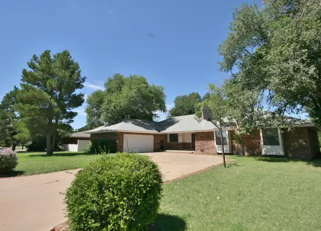 Property at 1904 Fairway Ter Unit 1, Clovis, NM, 88101, 4 beds, 2.5 baths, [object Object]