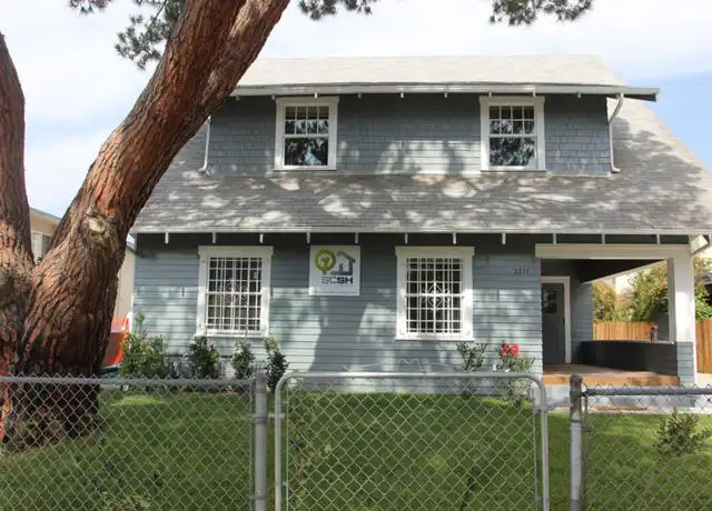 Property at 2711 Orchard Ave Unit 27113, Los Angeles, CA, 90007, 2 beds, 1 bath, [object Object]