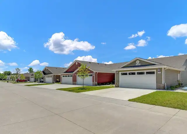 Property at Redwood Altoona - 437 Elgin Ln NW, Altoona, IA, 50009, 2 beds, 2 baths, [object Object]