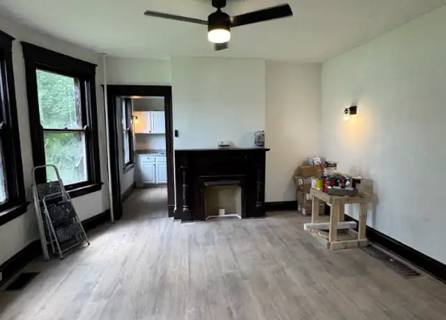 Property at 2239 Burnet Ave Unit 1, Cincinnati, OH, 45219, 3 beds, 1 bath, [object Object]