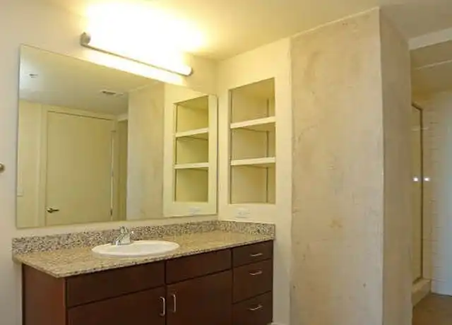 Property at 1221 Broadway Unit 18-6, San Antonio, TX, 78215, 1 bed, 1 bath, [object Object]