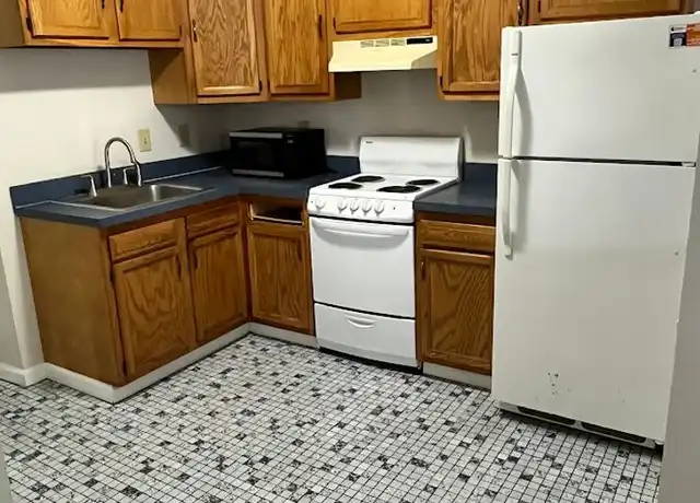Property at 3116 Court St Unit 3116-01, Syracuse, NY, 13206, 1 bed, 1 bath, [object Object]