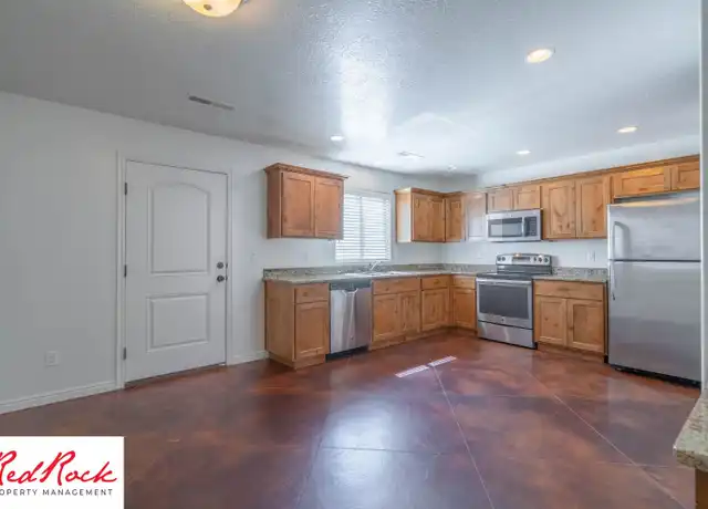Property at 2801 E 450 N Unit 352, St. George, UT, 84790, 3 beds, 2.5 baths, [object Object]