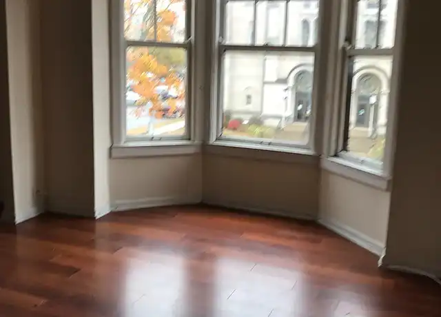 Property at Indy Colonial Apartments - 126 E Vermont St, Indianapolis, IN, 46204, 1 bed, 1 bath, [object Object]