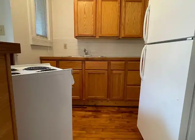 Property at 1639 Prospect St Unit 6, La Crosse, WI, 54603, 2 beds, 1 bath, [object Object]