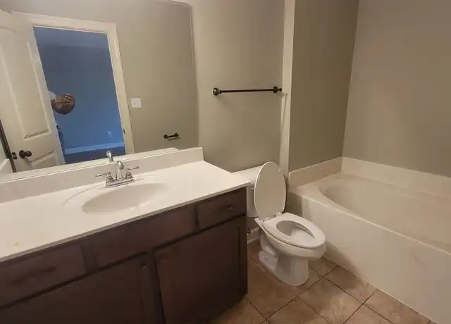 Property at 3761 Rasco Hills Dr, Southaven, MS, 38671, 4 beds, 2 baths, [object Object]
