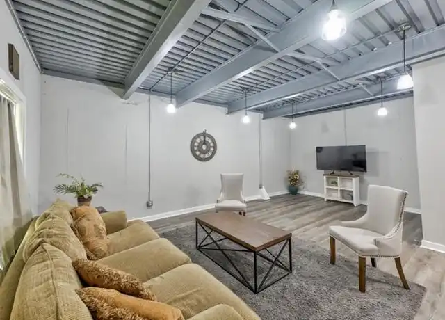 Property at 614 Larchmont Dr NW Unit 1, Atlanta, GA, 30318, 2 beds, 1 bath, [object Object]