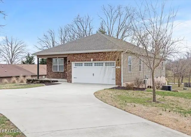 Property at 514 Strawberry Ave, Maryville, TN, 37804, 3 beds, 2 baths, [object Object]