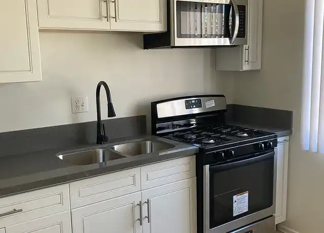 Property at Lankershim Plaza - 7742 Lankershim Blvd, North Hollywood, CA, 91605, 0 beds, 1 bath, [object Object]