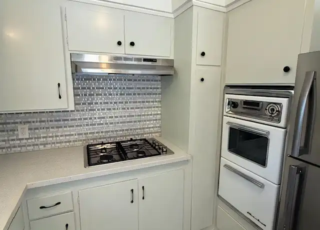 Property at 3829 Don Tomaso Dr Unit 6, Los Angeles, CA, 90008, 1 bed, 1 bath, [object Object]