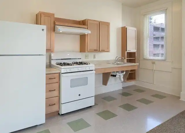 Property at Cambridge Apartments - 903 Union St, Seattle, WA, 98101, 0-1 beds, 1 bath, [object Object]