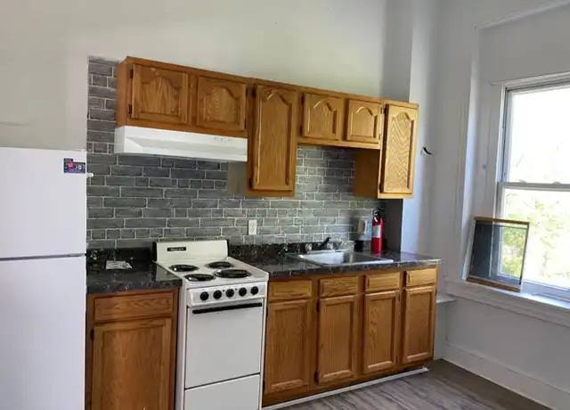 Property at 231 S 4th St Unit 3, Reading, PA, 19602, 1 bed, 1 bath, [object Object]