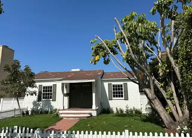 Property at 659 S Gretna Green Way, Los Angeles, CA, 90049, 3 beds, 3 baths, [object Object]