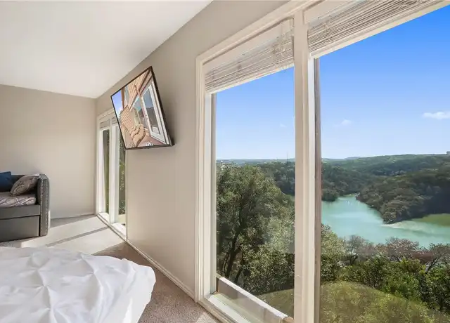 Property at 1949 Westlake Dr, Austin, TX, 78746, 2 beds, 1.5 baths, [object Object]