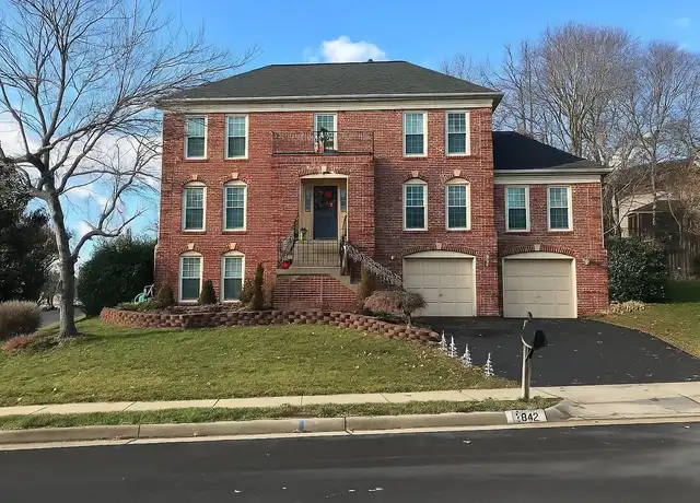 Property at 13942 Stonefield Dr, Clifton, VA, 20124, 4 beds, 3.5 baths, [object Object]