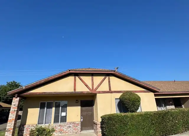 Property at 2409 S Sallee St Unit 2417, Visalia, CA, 93277, 2 beds, 1 bath, [object Object]