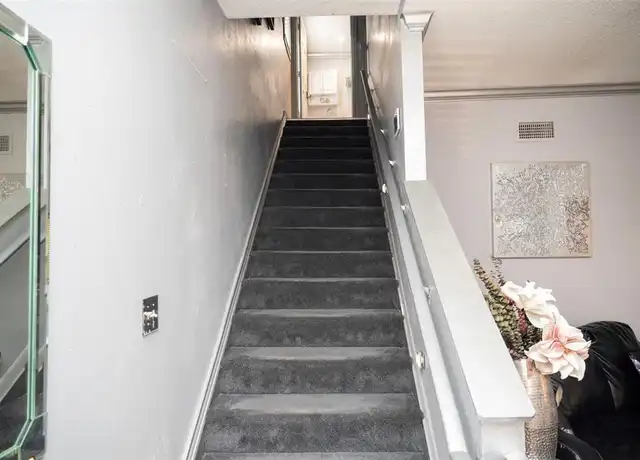 Property at 1015 11th St, Galveston, TX, 77550, 1 bed, 1 bath, [object Object]