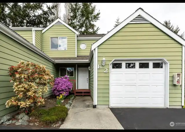 Property at 1250 SW Heller St Unit E2, Oak Harbor, WA, 98277, 3 beds, 2.5 baths, [object Object]