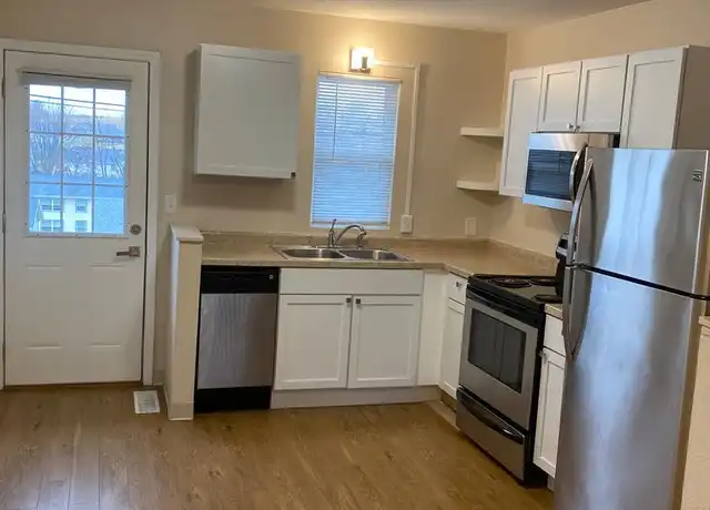 Property at Southside 2 Bedroom Unit - 405 E Southridge Rd, Marshalltown, IA, 50158, 2 beds, 1 bath, [object Object]