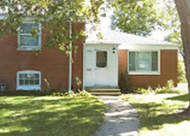Property at 808 Sullivan Ct, Crest Hill, IL, 60403, 2 beds, 1 bath, [object Object]