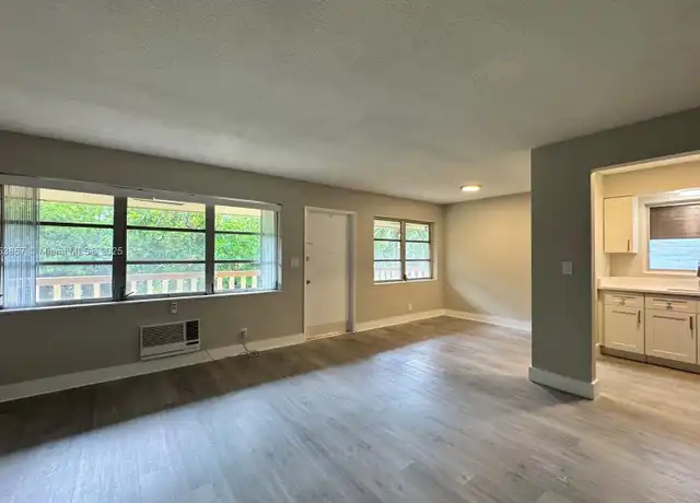 Property at 4317 NE 21st Ave Unit 7, Fort Lauderdale, FL, 33308, 2 beds, 2 baths, [object Object]