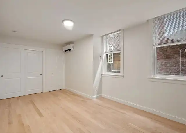 Property at 12 N Bennet St Unit 1, Boston, MA, 02113, 2 beds, 1 bath, [object Object]