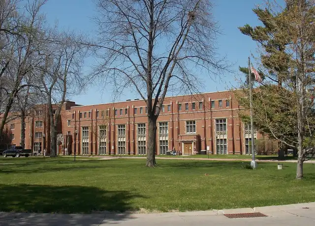 Property at Marycrest Apartments Waiving the Application Fee for August - 1607 W 12th St, Davenport, IA, 52804, 1 bed, 1 bath, [object Object]