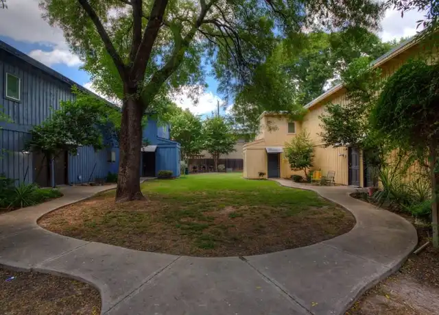 Property at 610 Franklin Blvd Unit B, Austin, TX, 78751, 2 beds, 1 bath, [object Object]