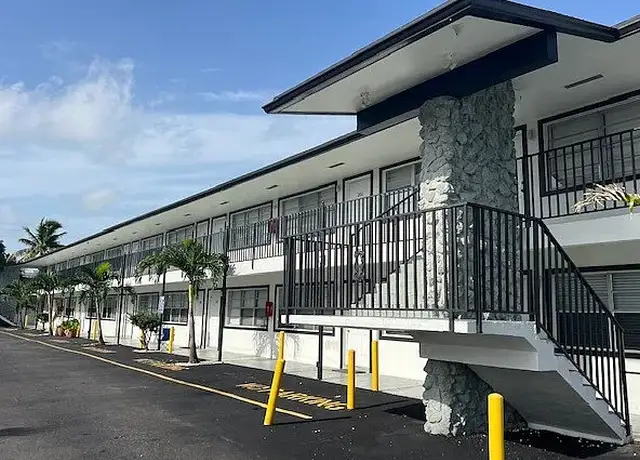 Photo of 2300 Madison St, Hollywood, FL 33020