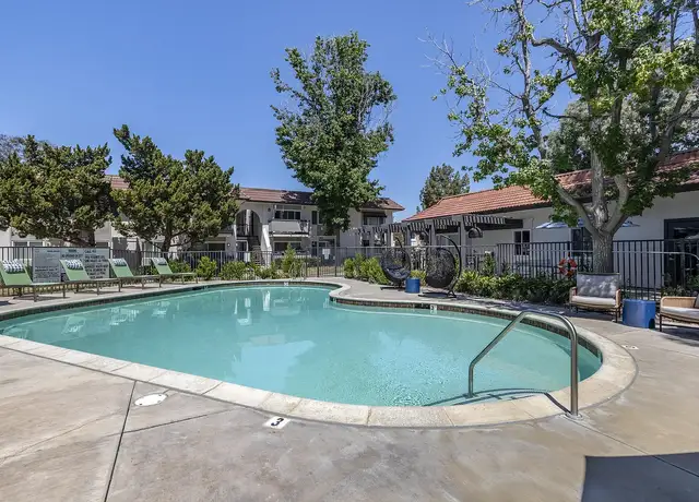 Photo of 1700 Yosemite Ave, Simi Valley, CA 93063