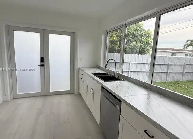 Property at 651 N 73rd Ave Unit 2, Hollywood, FL, 33024, 3 beds, 2 baths, [object Object]