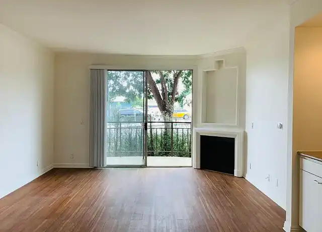 Property at Brentwood Park - 1245 McClellan Dr, Los Angeles, CA, 90025, 2 beds, 2 baths, [object Object]