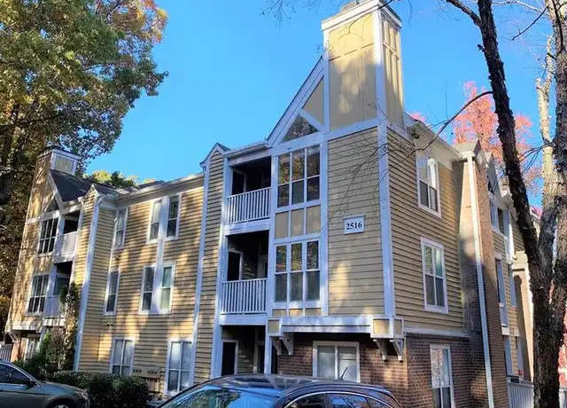 Property at 2516 Cranbrook Ln #5, Charlotte, NC, 28207, 2 beds, 1 bath, [object Object]