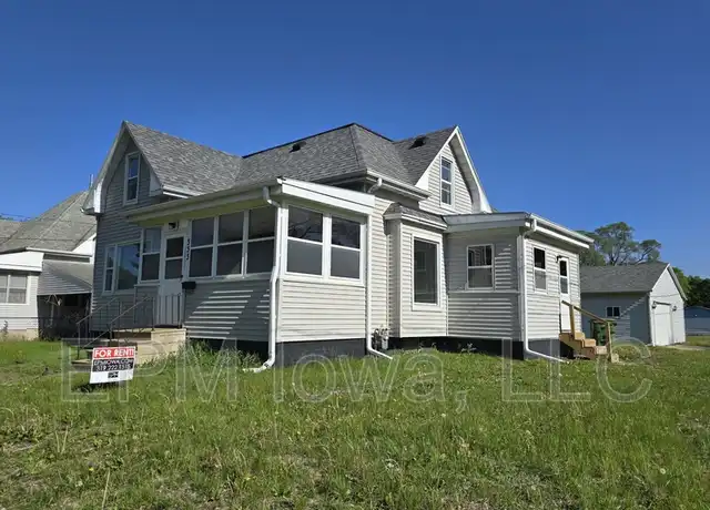 Property at 333 Cottage St, Waterloo, IA, 50703, 4 beds, 1 bath, [object Object]