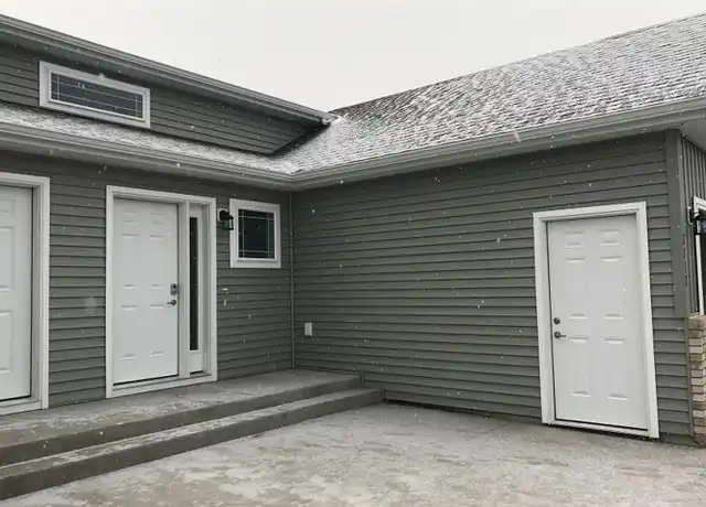 Property at 2712 11th St W, West Fargo, ND, 58078, 3 beds, 2 baths, [object Object]