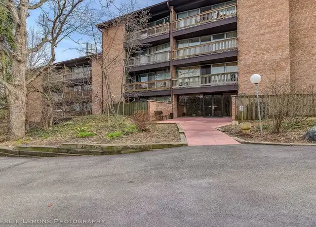 Property at 5700 Hillcrest Ln Unit 2J, Lisle, IL, 60532, 1 bed, 1 bath, [object Object]