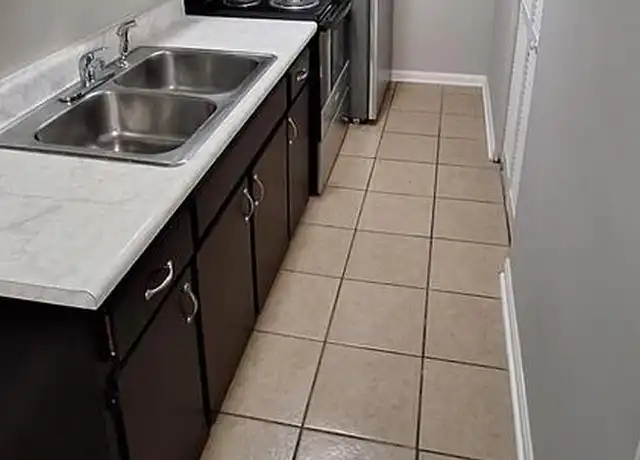 Property at 672 Knox Blvd Unit 39, Radcliff, KY, 40160, 1 bed, 1 bath, [object Object]