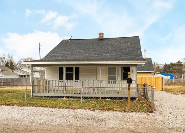 Property at 2220 Sale Rd, Columbus, OH, 43224, 3 beds, 1 bath, [object Object]