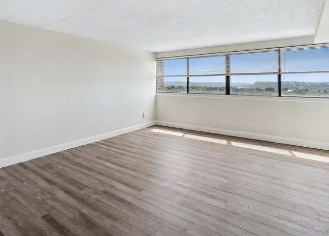 Photo of 7070 Forward Ave, Pittsburgh, PA 15217