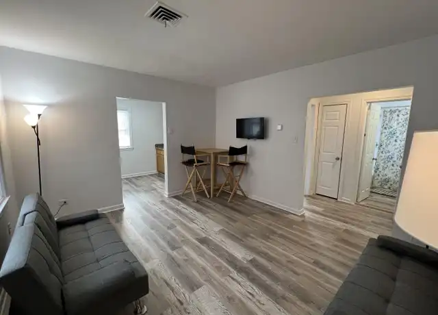 Property at 301 7th St SW Unit A, Charlottesville, VA, 22903, 1 bed, 1 bath, [object Object]