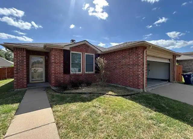 Property at 1137 Scarlet Sage Pkwy, Burleson, TX, 76028, 3 beds, 2 baths, [object Object]