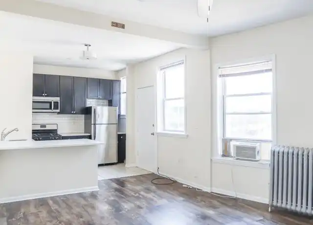 Property at 4400 N Magnolia Ave, Chicago, IL, 60640, 2 beds, 1 bath, [object Object]