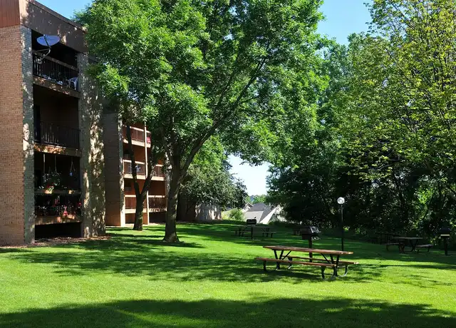 Property at Edenvale - 13700 Valley View Rd, Eden Prairie, MN, 55344, 1-2 bed, 1 bath, [object Object]