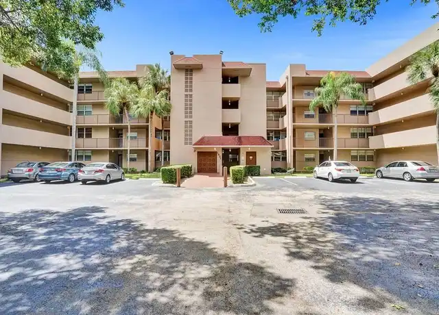 Property at 9531 Seagrape Dr #302, Davie, FL, 33324, 3 beds, 2 baths, [object Object]