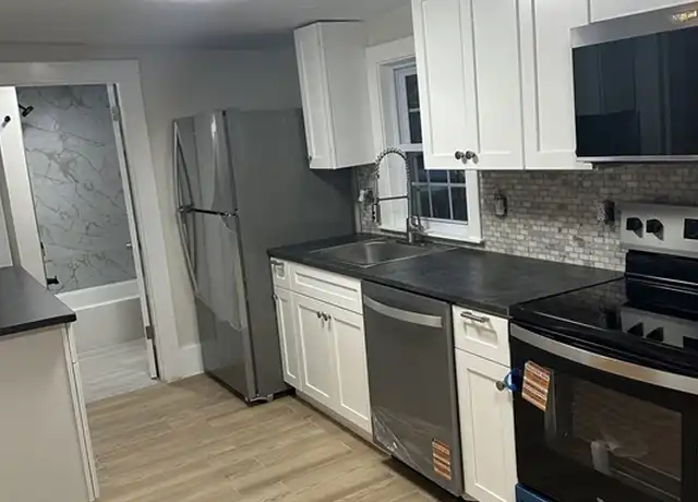 Property at 94 Pond St Unit 1, Sharon, MA, 02067, 3 beds, 1 bath, [object Object]