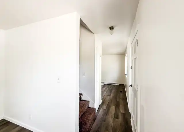 Property at 1038 E Cedar Ridge Rd, Sandy, UT, 84094, 5 beds, 2.5 baths, [object Object]