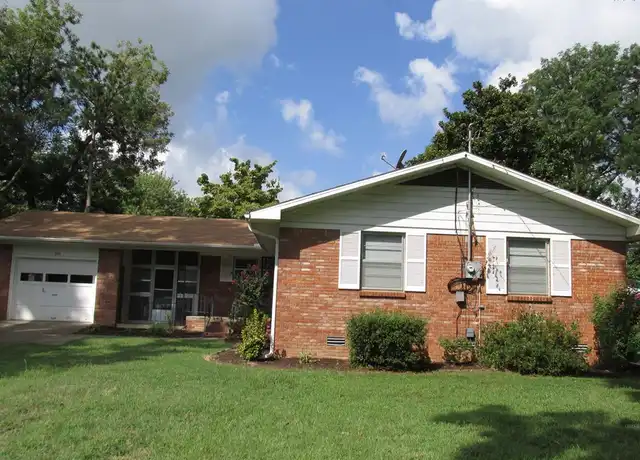 Property at 342 SW D St, Bentonville, AR, 72712, 3 beds, 2 baths, [object Object]