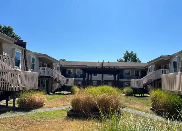 Property at 6703 Strawberry Ln, Louisville, KY, 40214, 2 beds, 1 bath, [object Object]